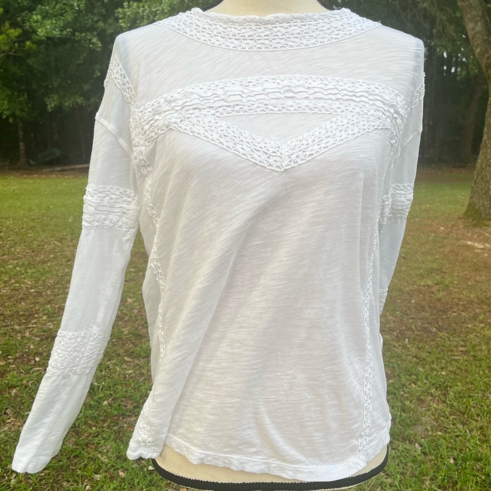 FREE PEOPLE WHITE LONG SLEEVE CROCHET DETAIL XS SHIRT TOP